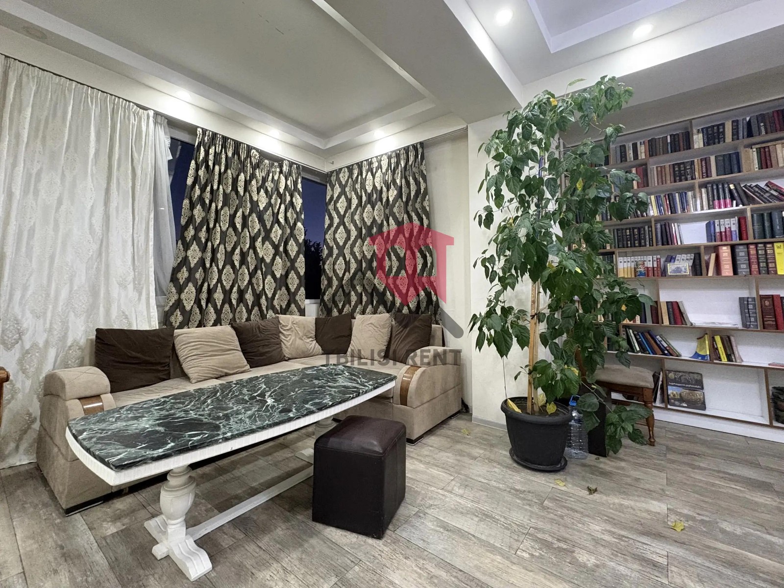 Kindzmaraubli Street 15 - 5 rooms